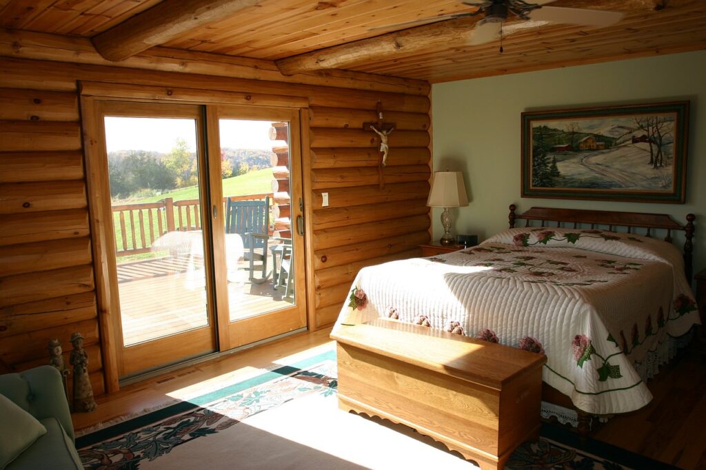 master bedroom, bed, logs-96086.jpg